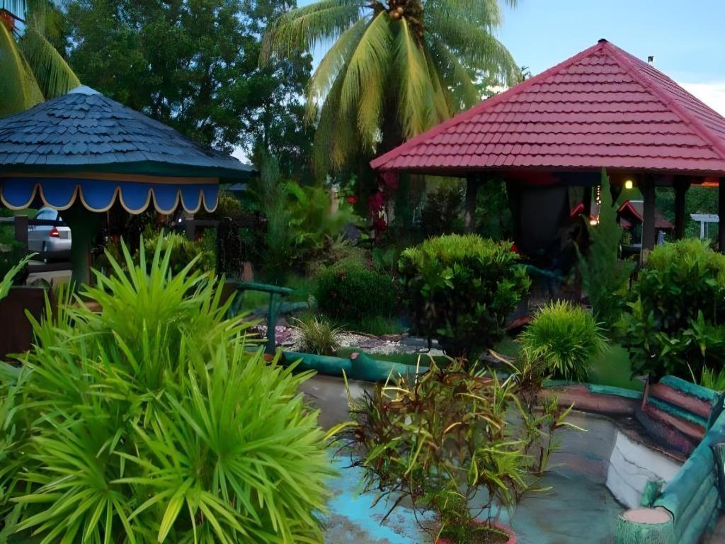 Wonua Monapa Hotel Resort Kendari Extérieur photo