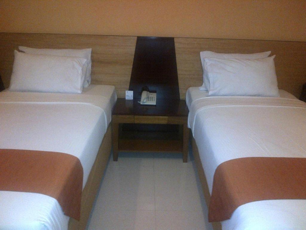 Wonua Monapa Hotel Resort Kendari Extérieur photo