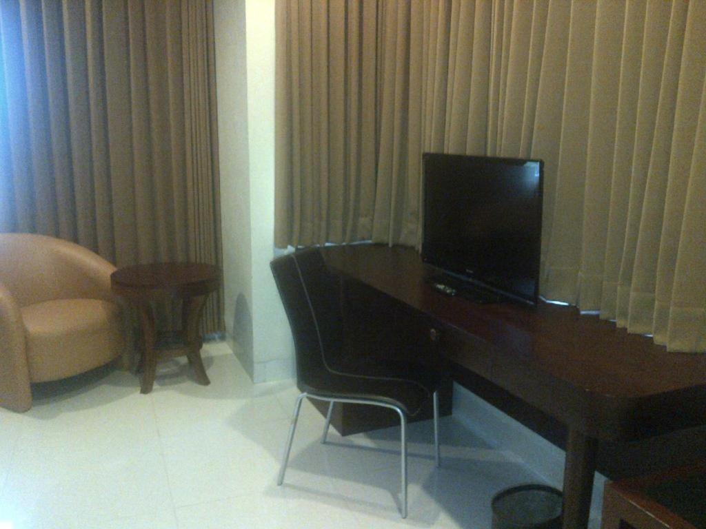 Wonua Monapa Hotel Resort Kendari Extérieur photo