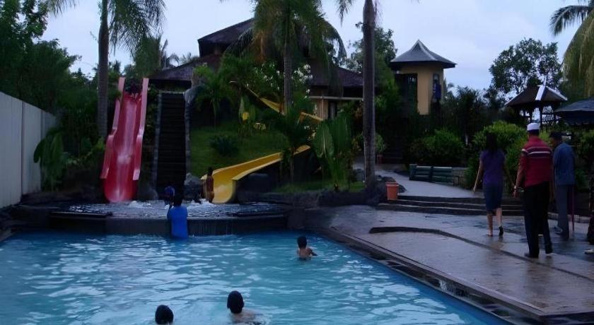 Wonua Monapa Hotel Resort Kendari Extérieur photo